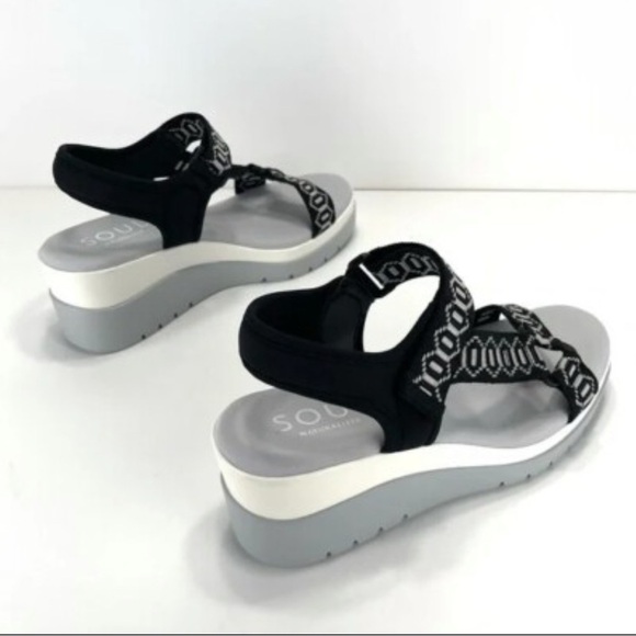 SOUL Naturalizer Black and White Wedge Sandals - Picture 2 of 9